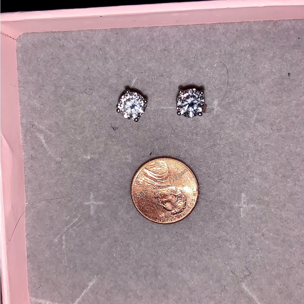 7 mm 2 carat moissanite stud earrings certified